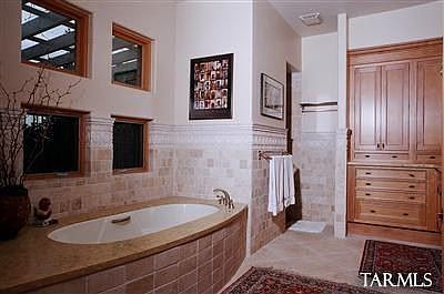 3rd image of 6651 N Placita De Chubasco