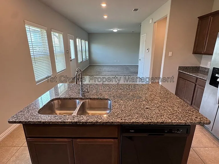 225 Lemley Dr — Photo 12