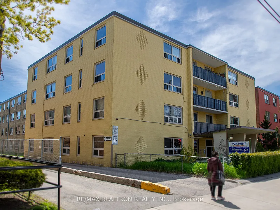2355 Lake Shore Blvd W #223