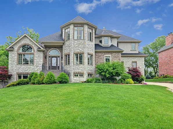 9305 S Madison St, Burr Ridge, IL 60527