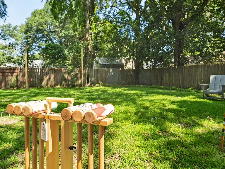 1444 Pocahontas St — Photo 48