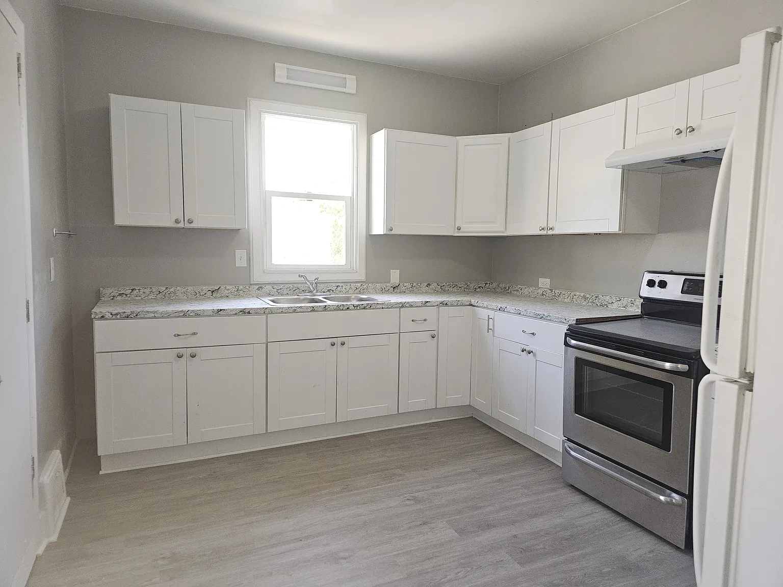 2 bed, 650 sqft, $1,450 — Photo 1