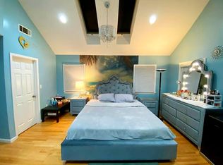 6 Mill St, Randolph, MA 02368