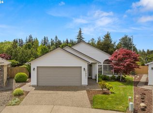 14801 NE Newport St, Portland, OR 97230