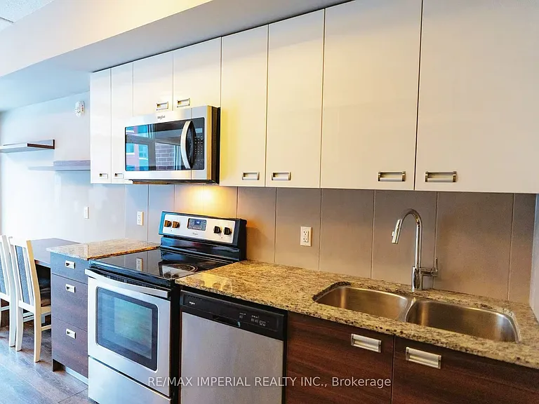 308 Lester St #210 — Photo 11