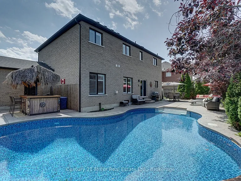 8 Watercliff Pl — Photo 31