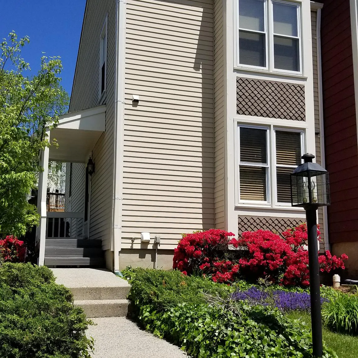 3 bed, 2.5 bath, 1080 sqft, $2,900 — Photo 1