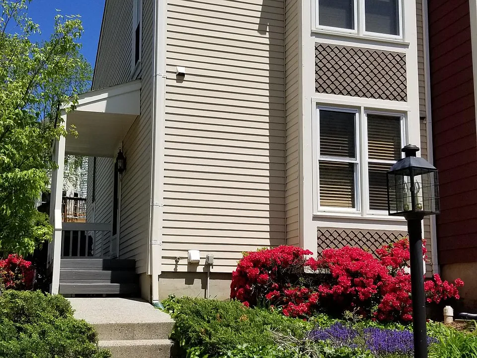 11956 Hollowwind Ct