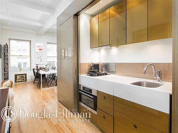 4th image of 16-20 W 19th St APT 9C