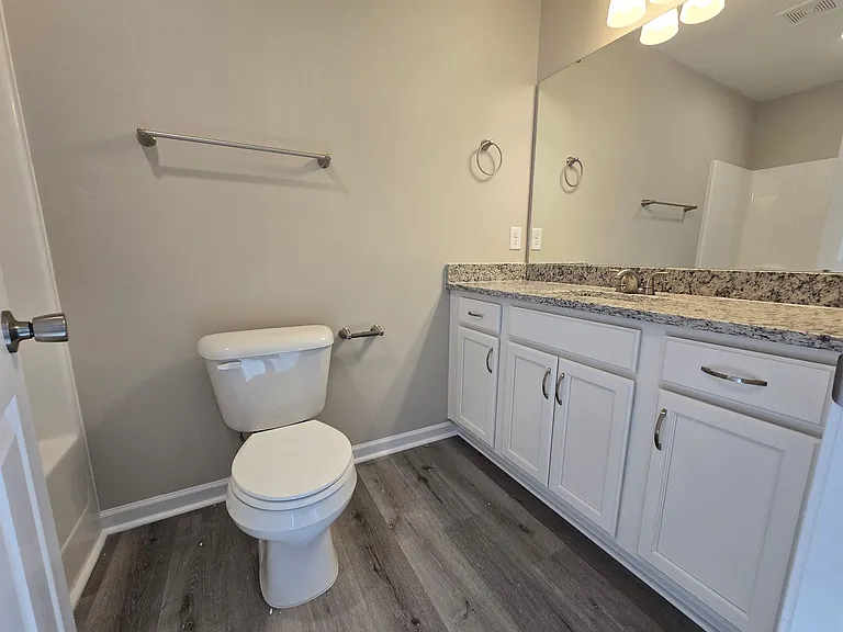 131B S 6th St — Photo 14