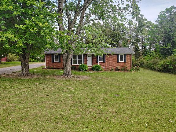2nd image of 619 Baker Dr