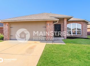 2259 Peacock Dr, Edmond, OK 73012