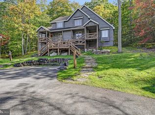 128 Short Rd, Lake Harmony, PA 18624