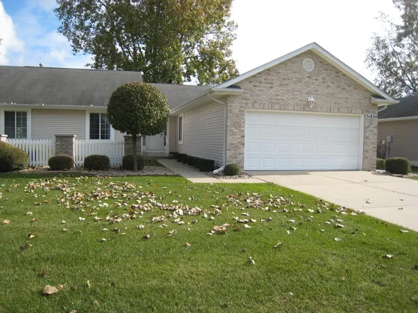 51824 Wembley Dr, South Bend, IN 46637
