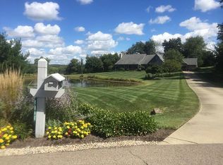 1860 Wood Glen Ct NW, Lancaster, OH 43130