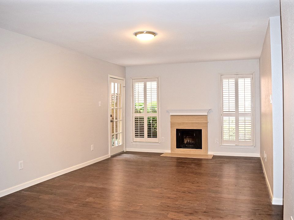 1st image of 1601 S Shepherd Dr #1