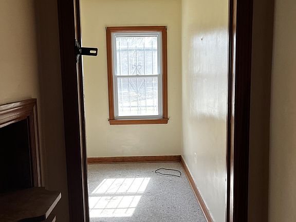 2nd image of 133 Thornton Dr