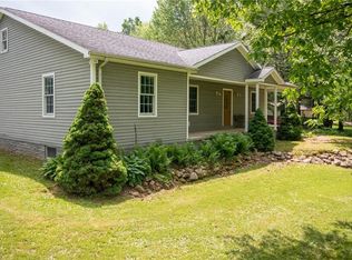 6322 Giddings Rd, Atwater, OH 44201