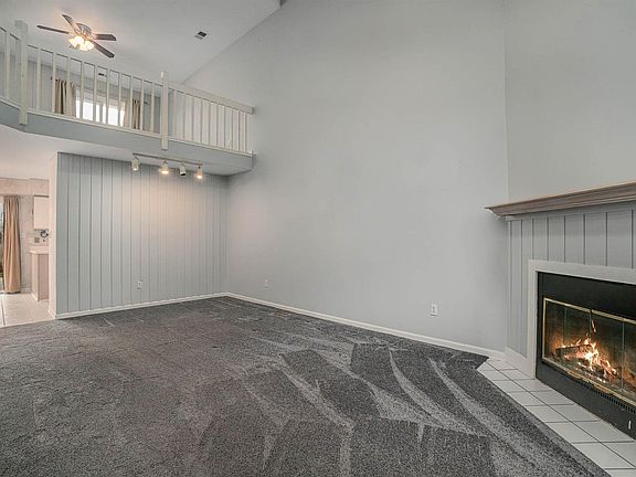 4th image of 1906 Silver Creek Ct