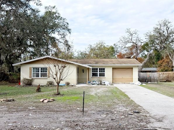 4935 Mockingbird Dr, Dade City, FL 33523