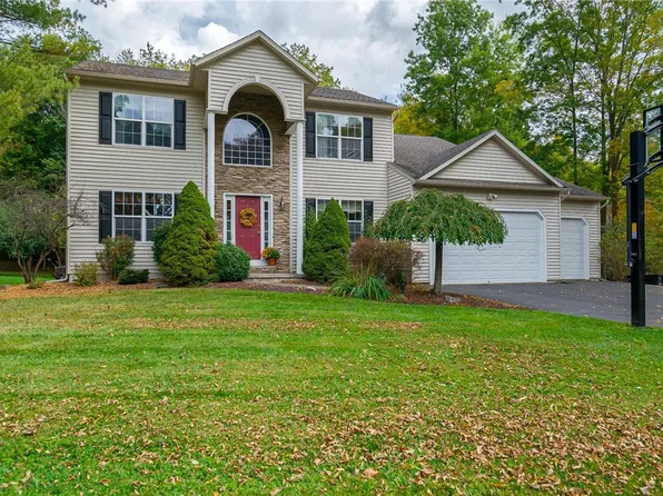 7771 Rolling Ridge Dr, Manlius, NY 13104