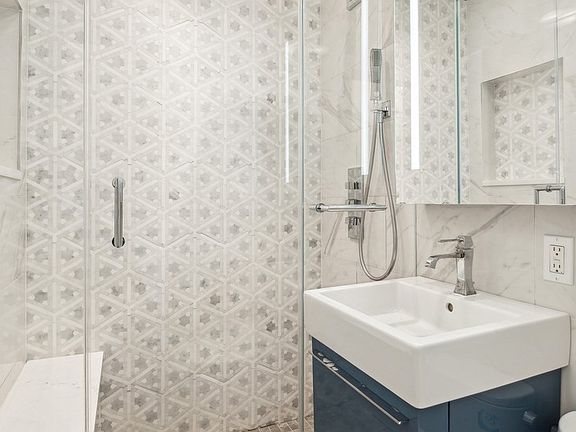 4th image of 62 W 87th St APT 3F