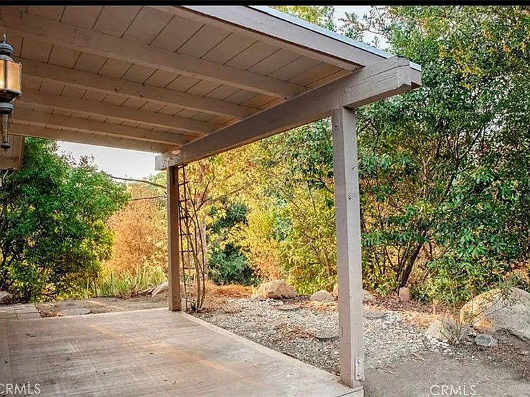 32725 Jerome Rd — Photo 2