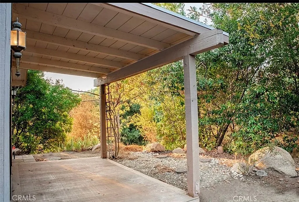 Building Photo - 32725 Jerome Rd