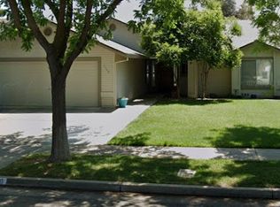 1140 E Donna Dr, Merced, CA 95340