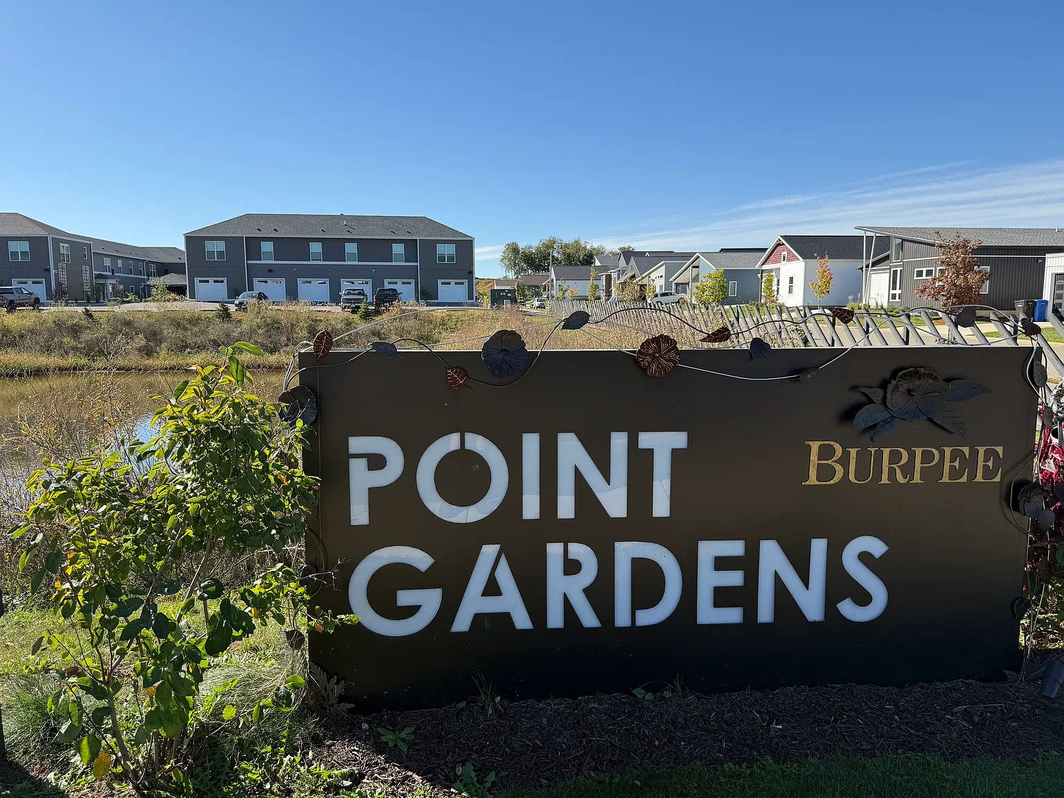 Point Gardens Apartments — Photo 1