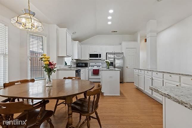 1st image of 4015R Randall Ln
