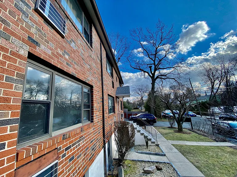Stonelea Pl — Photo 10