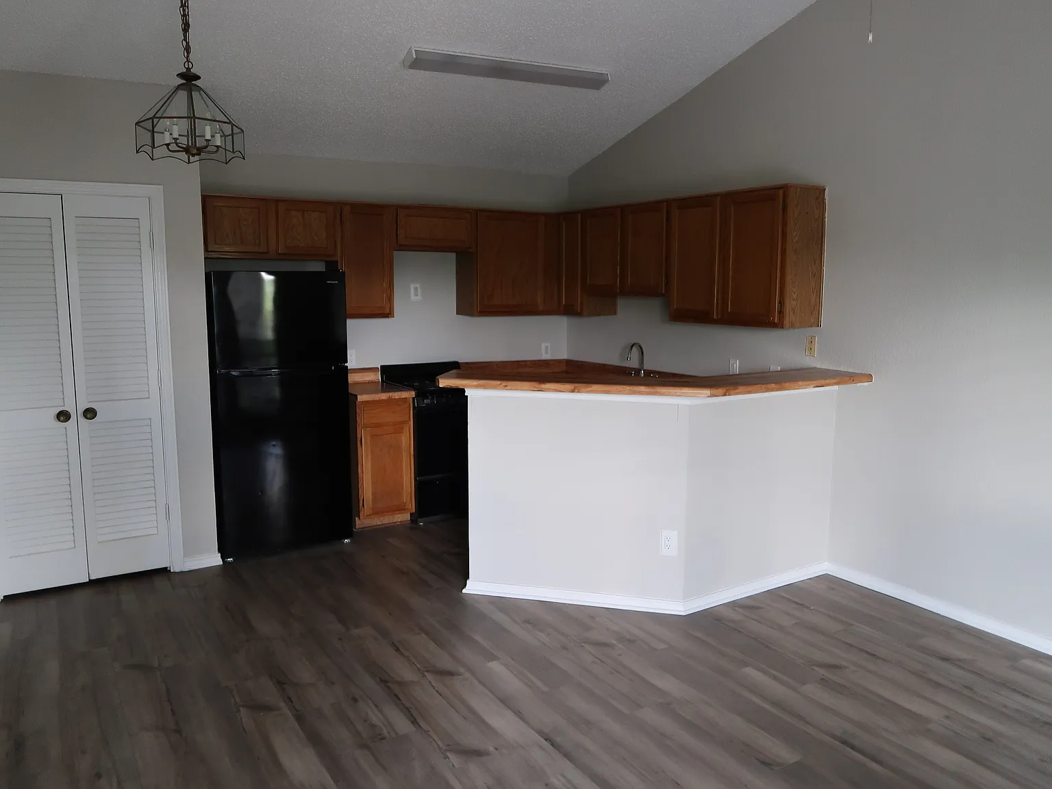 1 bed, 600 sqft, $1,100 — Photo 3