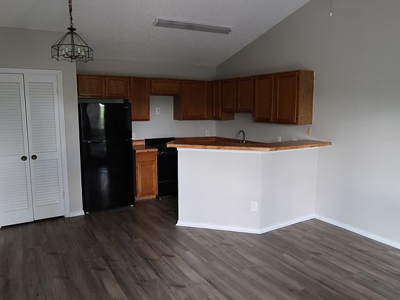 3rd image of 6108 Abrams Rd APT 627