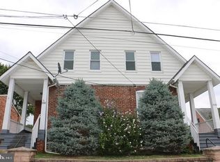 1028 Spruce St, Hagerstown, MD 21740