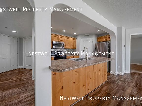 4th image of 5003 W Calton Ln Unit 108