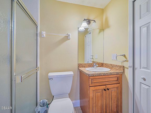 5th image of 150 Belleaire Dr
