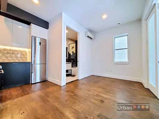 1st image of 2711 Snyder Ave #1F