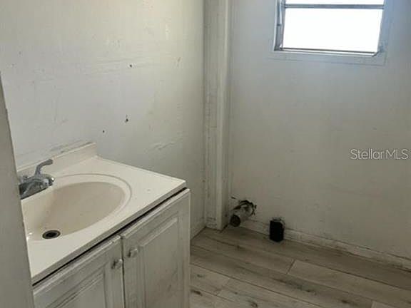 5th image of 4158 Pine Haven Rd
