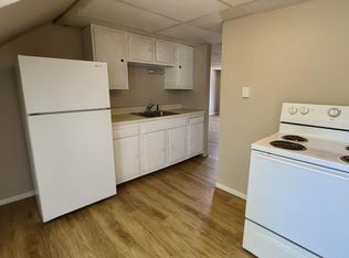 24 Wedgewood Dr #K, Jewett City, CT 06351