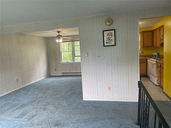 4th image of 75 E Main St
