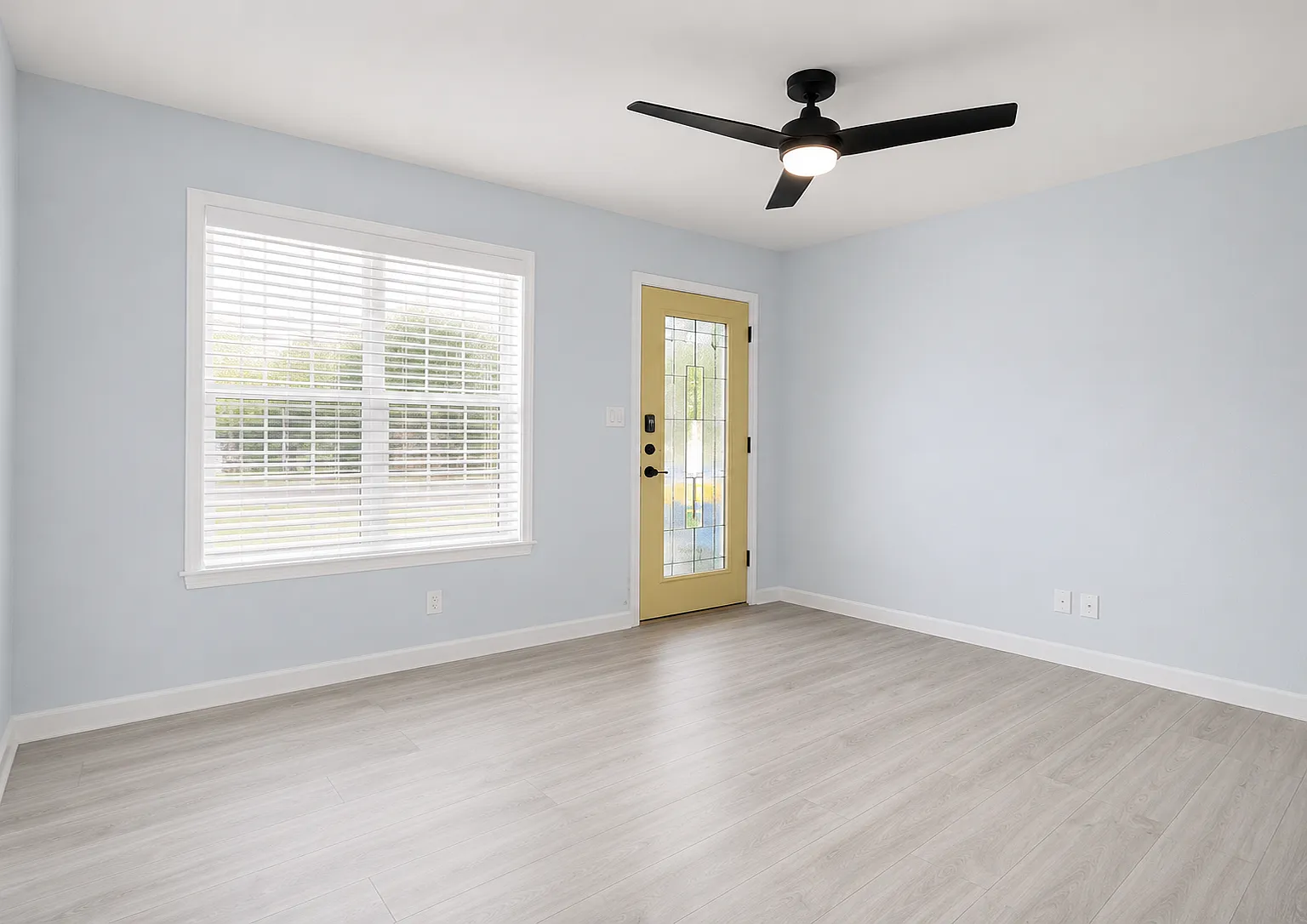 2103 Wordsworth Dr — Photo 2
