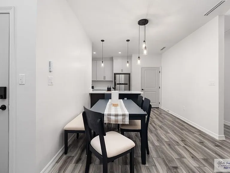 3569 Hidalgo St — Photo 7