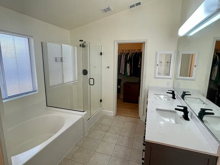360 Hansen Cir — Photo 10