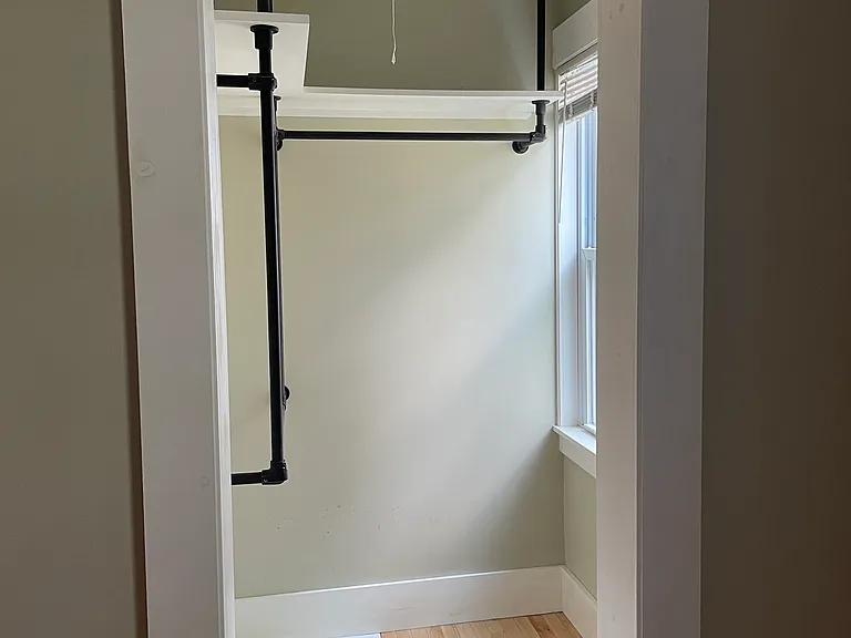 146 Green St #1 — Photo 10