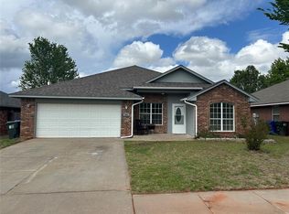 809 Cavecreek St, Norman, OK 73071