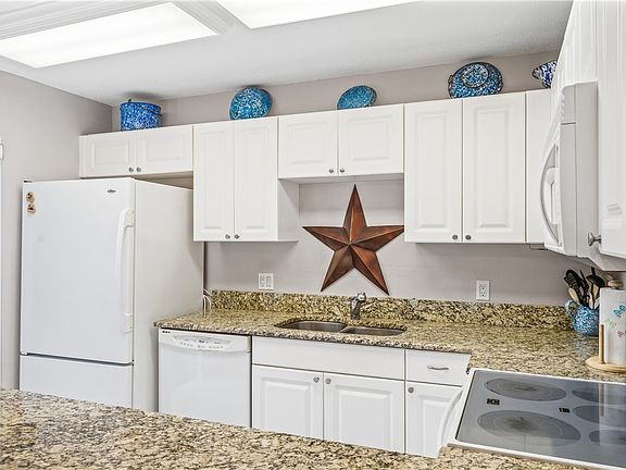 3rd image of 550 N Tropic Ln #6B