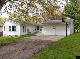 604 W Allyn St, Janesville, MN 56048