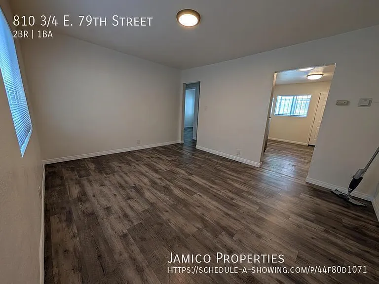 810 3/4 E 79th St — Photo 2