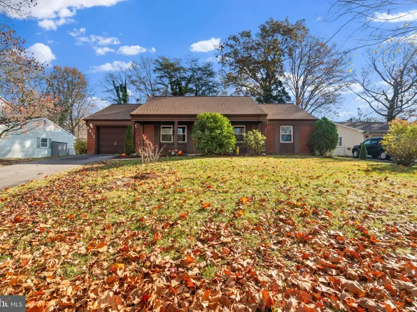 4911 Riverton Ln, Bowie, MD 20715